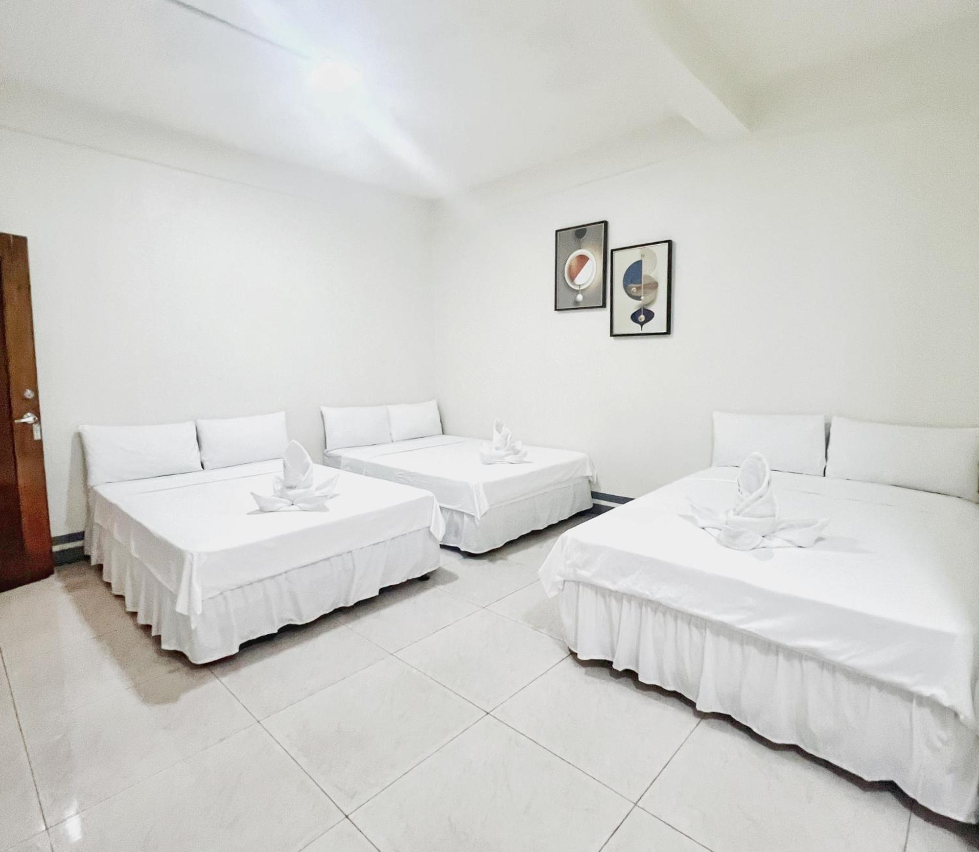 Verra Inn Тагайтай Экстерьер фото