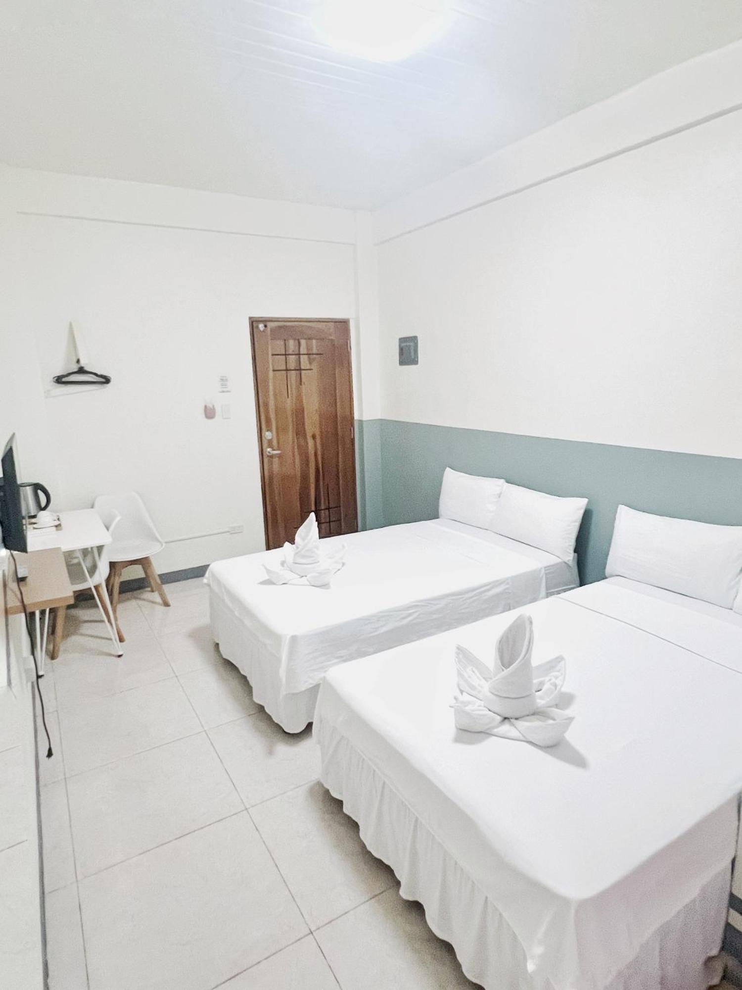 Verra Inn Тагайтай Экстерьер фото