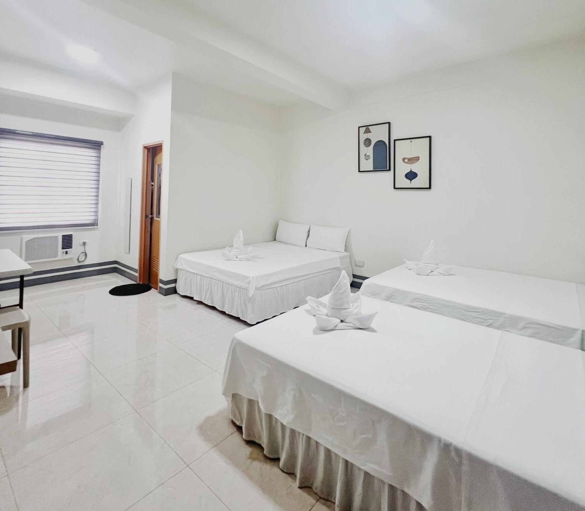 Verra Inn Тагайтай Экстерьер фото